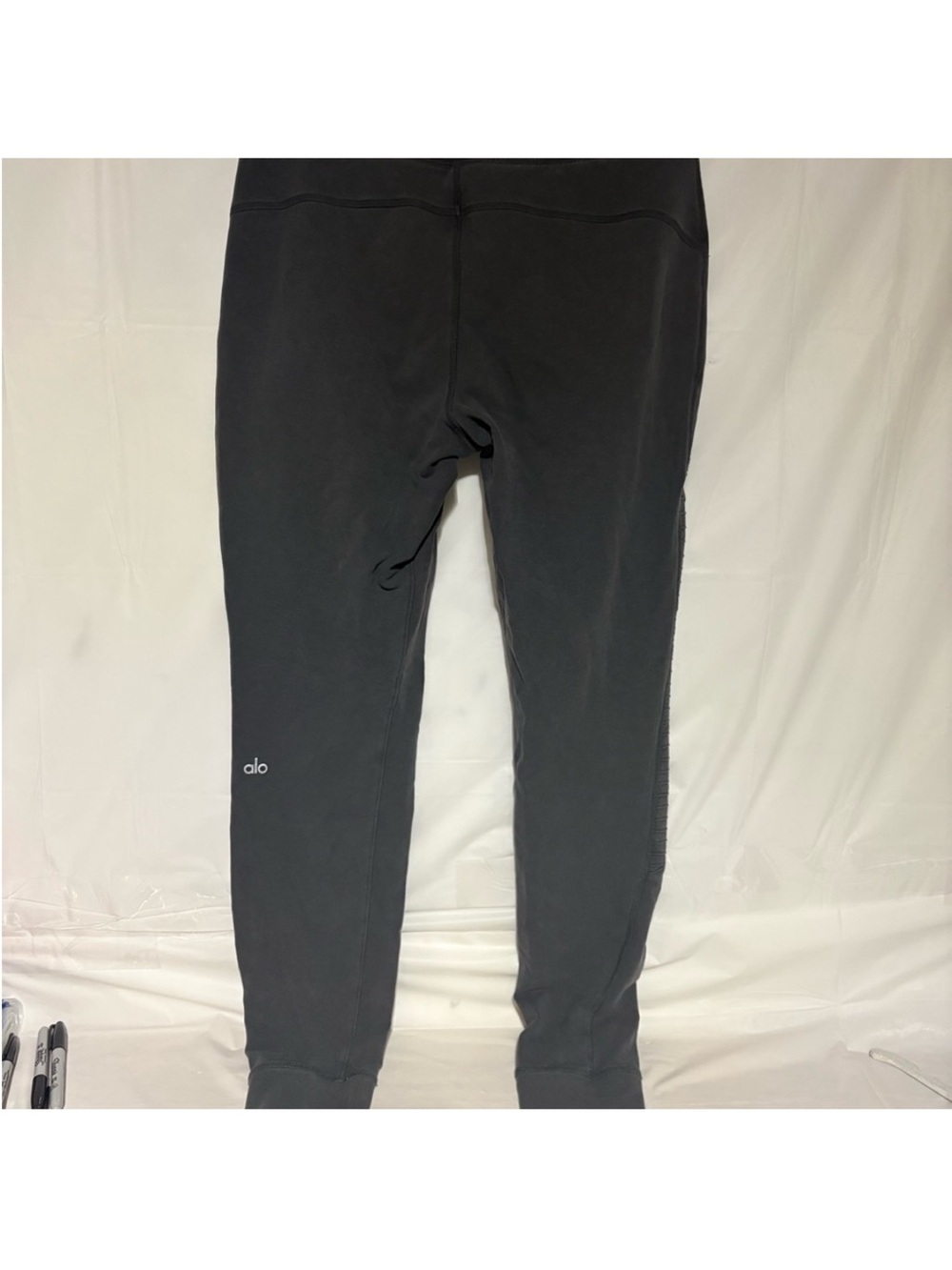 ALO Yoga charcoal sz M Track Joggers